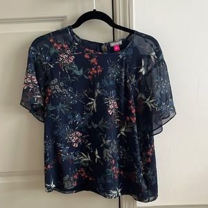 Vince Camuto Floral Blouse. Size S.